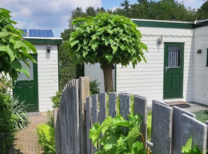 Zonnig Zomerhuis Parque de vacaciones Krachtighuizen